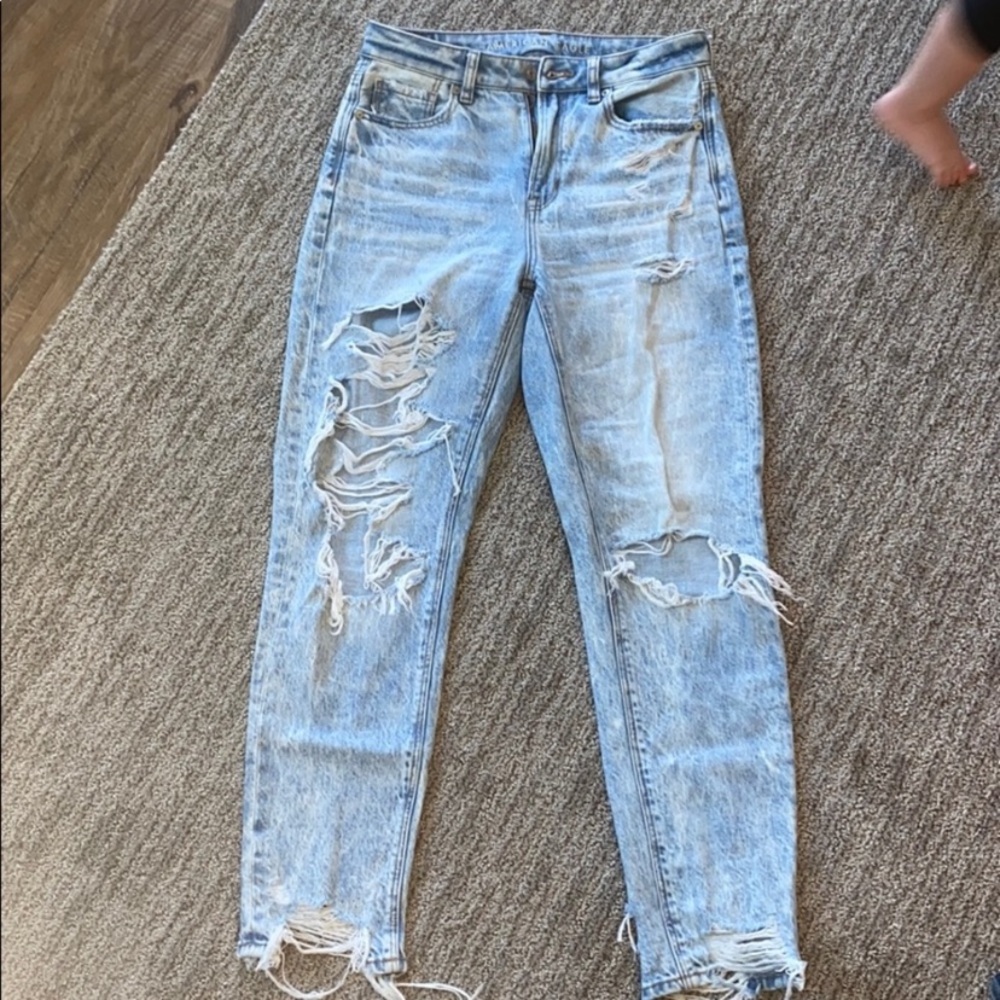 High waisted mom jeans size 4